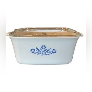 Corning Ware Blue Cornflower 1 1/2 Qt With Lid- GREAT CONDITION